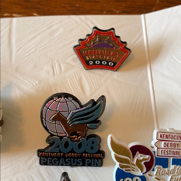 15 Derby pins - Picture 5 of 5